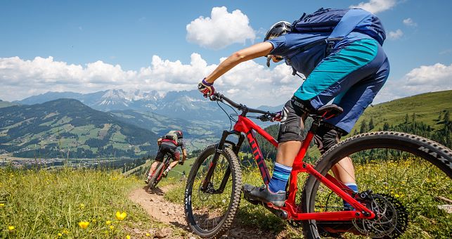 With the bike on cloud 9 - 
Cycling holidays in Brixental Valley